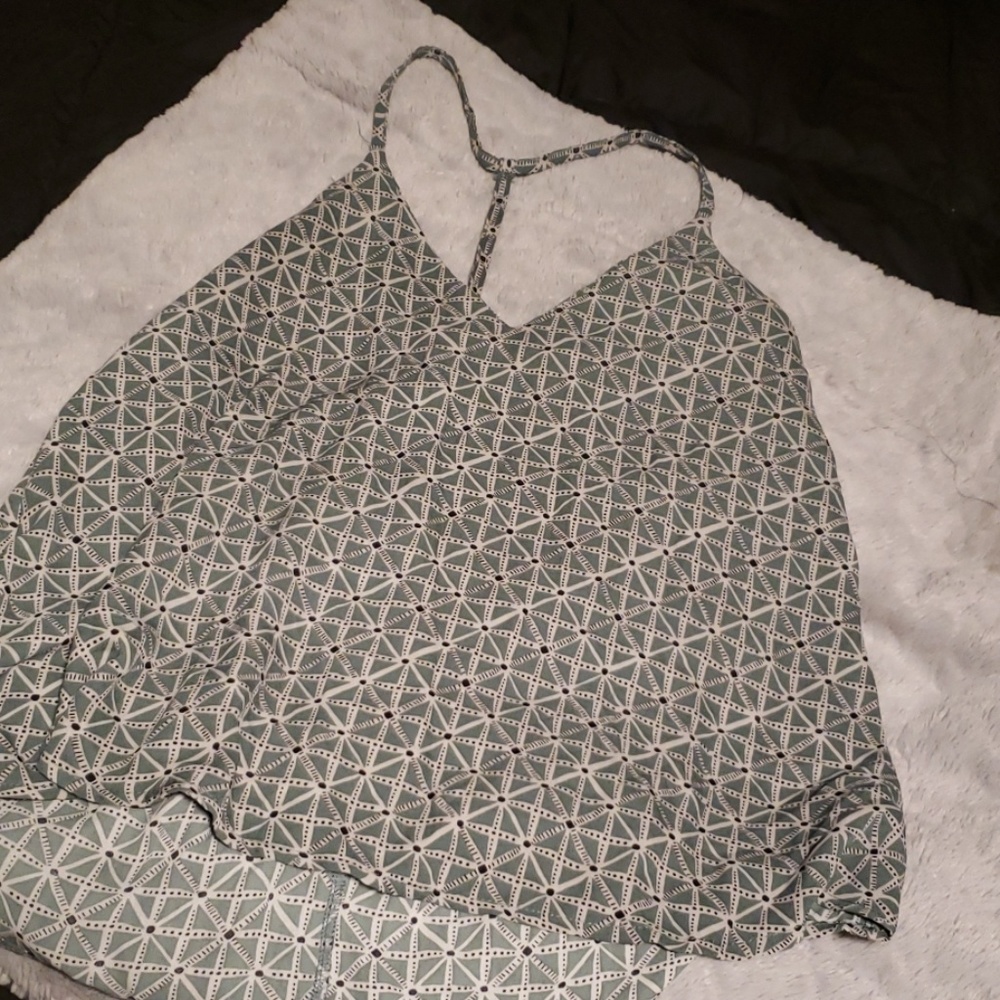 Great green and white pattern tank top, small!
